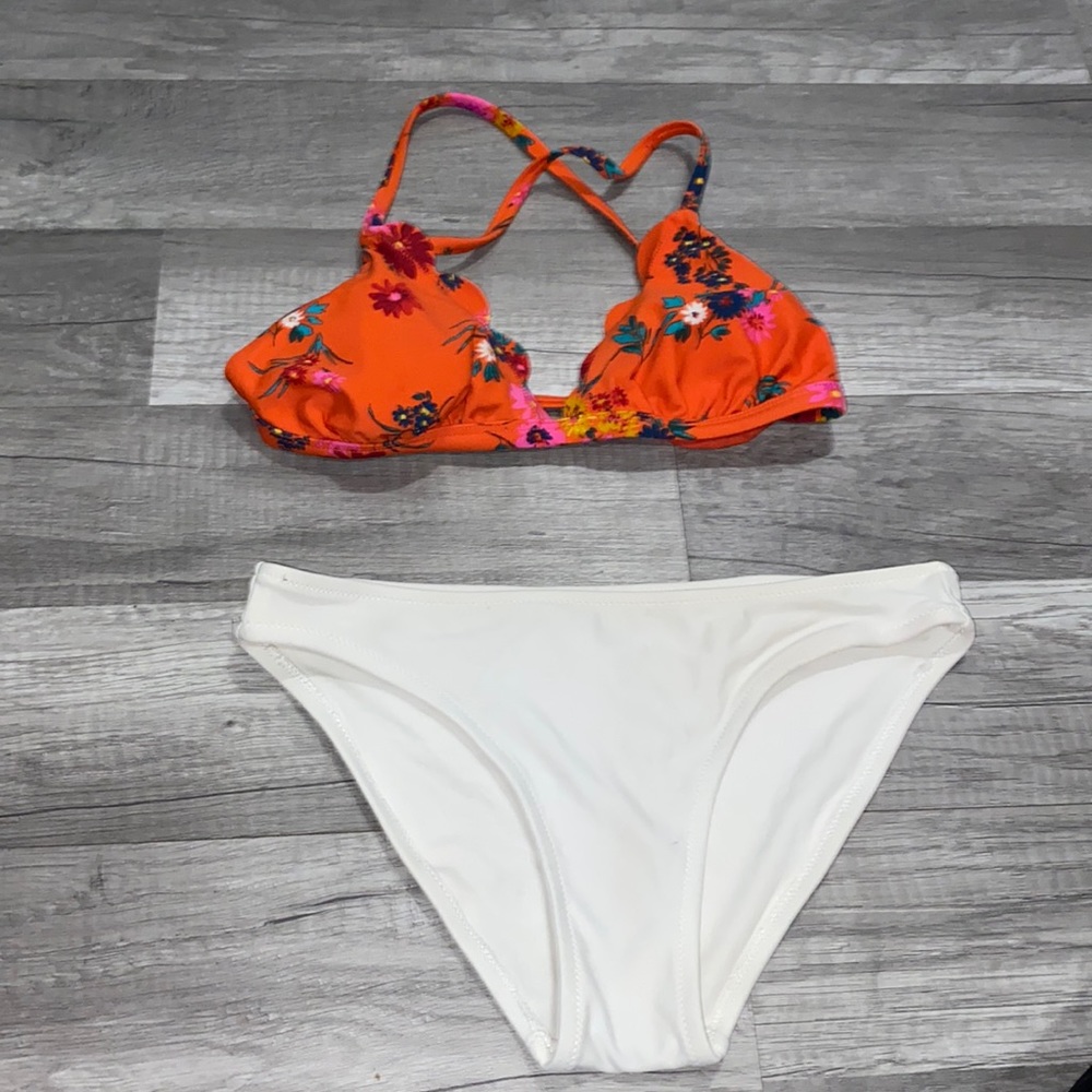 Bathing suit
